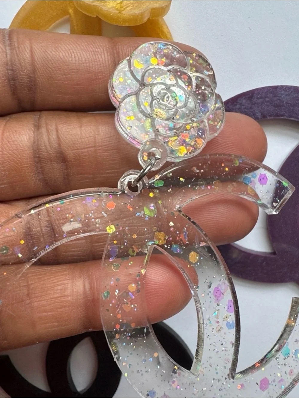 Streetwear CC Fashion Dangle Earrings - Picture 14 of 15